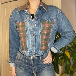 Cutest vintage cropped denim jacket